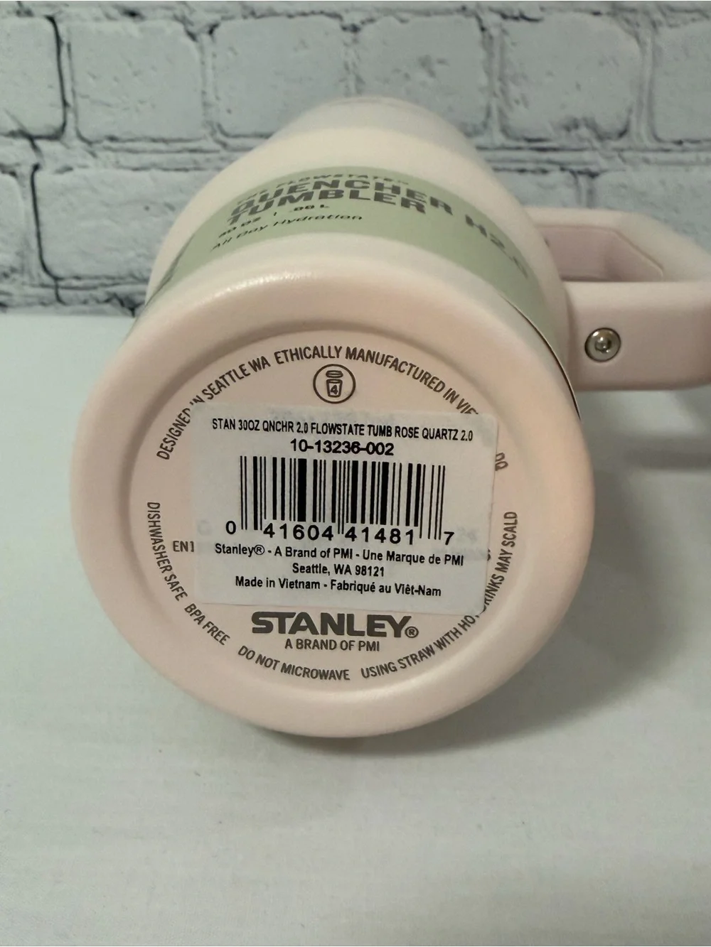 Stanley Rose Quartz Insulated Quencher
H2.0 Tumbler with Handle - Picture 3 of 10